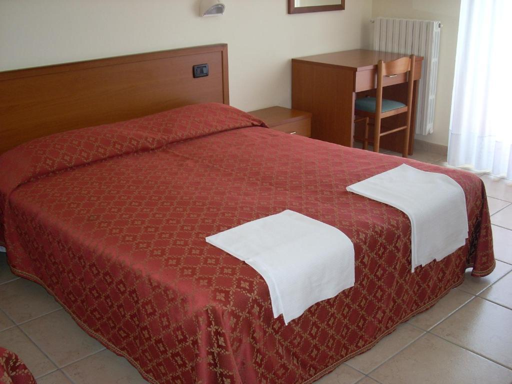 Hotel Margherita San Giovanni Rotondo Ruang foto