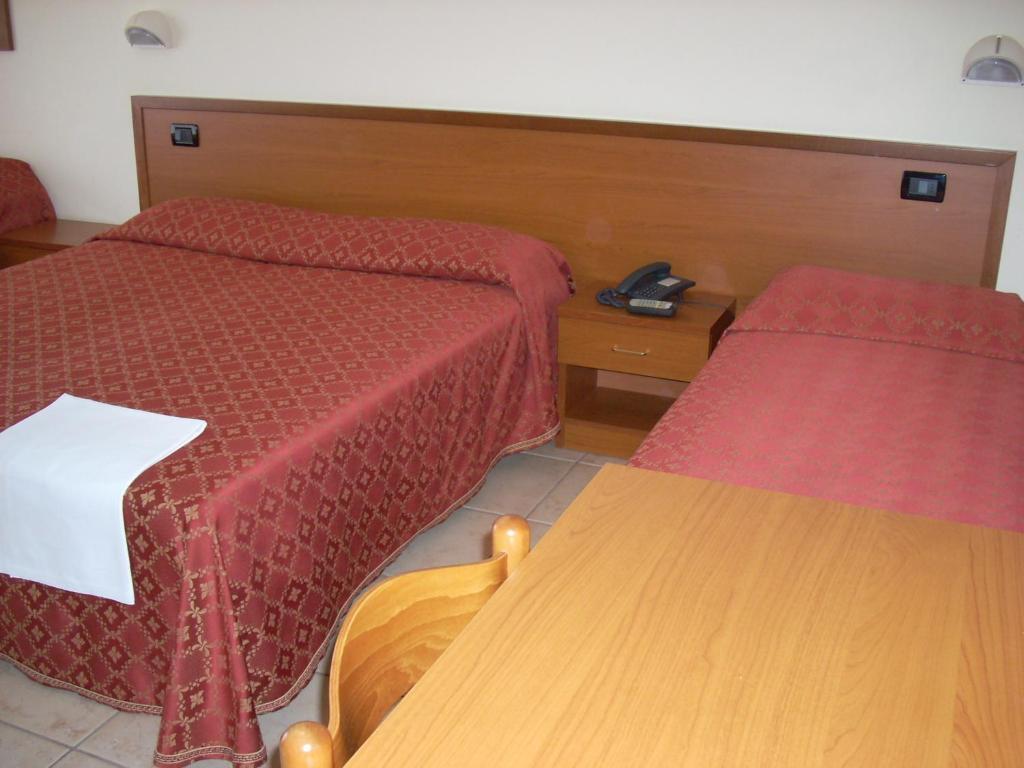 Hotel Margherita San Giovanni Rotondo Ruang foto